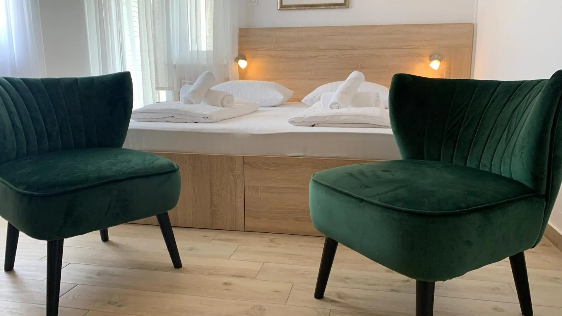 Bed and Breakfast Rooms & Pansion Odmor Rovanjska