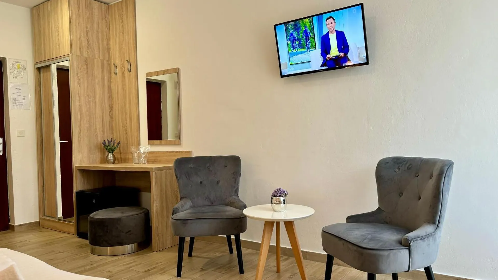 Rooms & Pansion Odmor Rovanjska