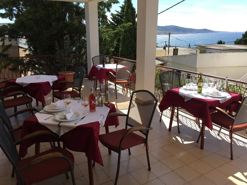 Bed and Breakfast Rooms & Pansion Odmor Rovanjska